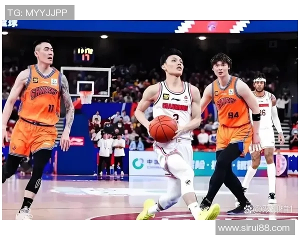 上海队与四川队在CBA赛场的激烈对决引发球迷热议与期待